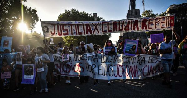 Mar del Plata marchó a un año de los femicidios de Claudia Repetto y Jordana Rivero