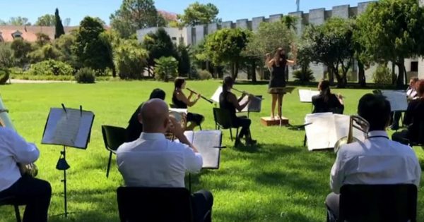 La banda del Servicio Penitenciario se sumó a los homenajes de Piazzolla