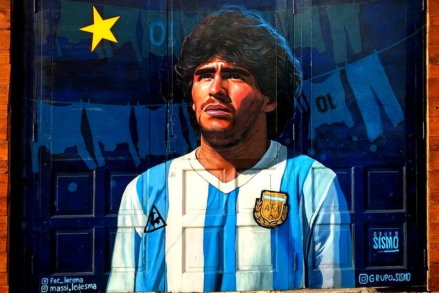 “Su sueño tenía una estrella”, un mural que “humaniza” a Diego Maradona en Mar del Plata