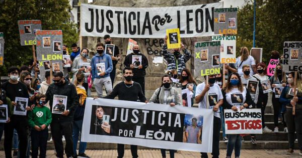 Una concentración por León Luna en busca de testigos: “No sabemos nada”