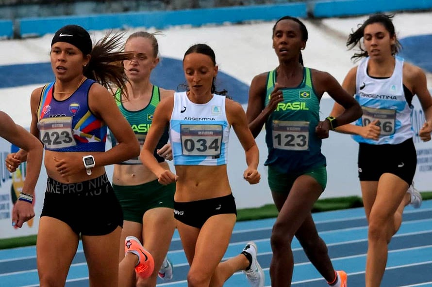 Atletismo: Mariana Borelli obtuvo la medalla de bronce en el Sudamericano