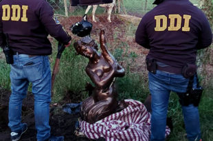 Hallaron la estatua de la sirena que había sido robada de Plaza San Martín