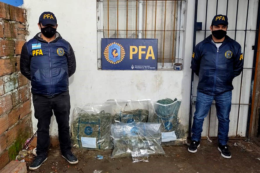 Doce allanamientos en Mar del Plata por venta de drogas y trata: cinco detenidos