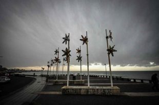 Emiten un extenso alerta por vientos fuertes en Mar del Plata