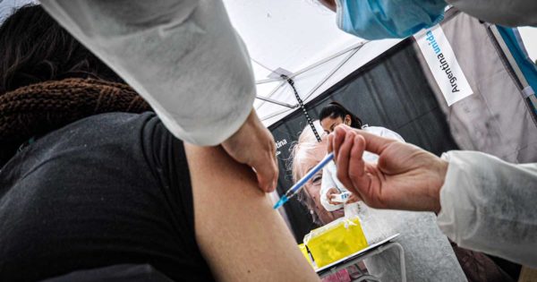 Covid-19: amplían la “vacunación libre” de segundas dosis para mayores de 30 años