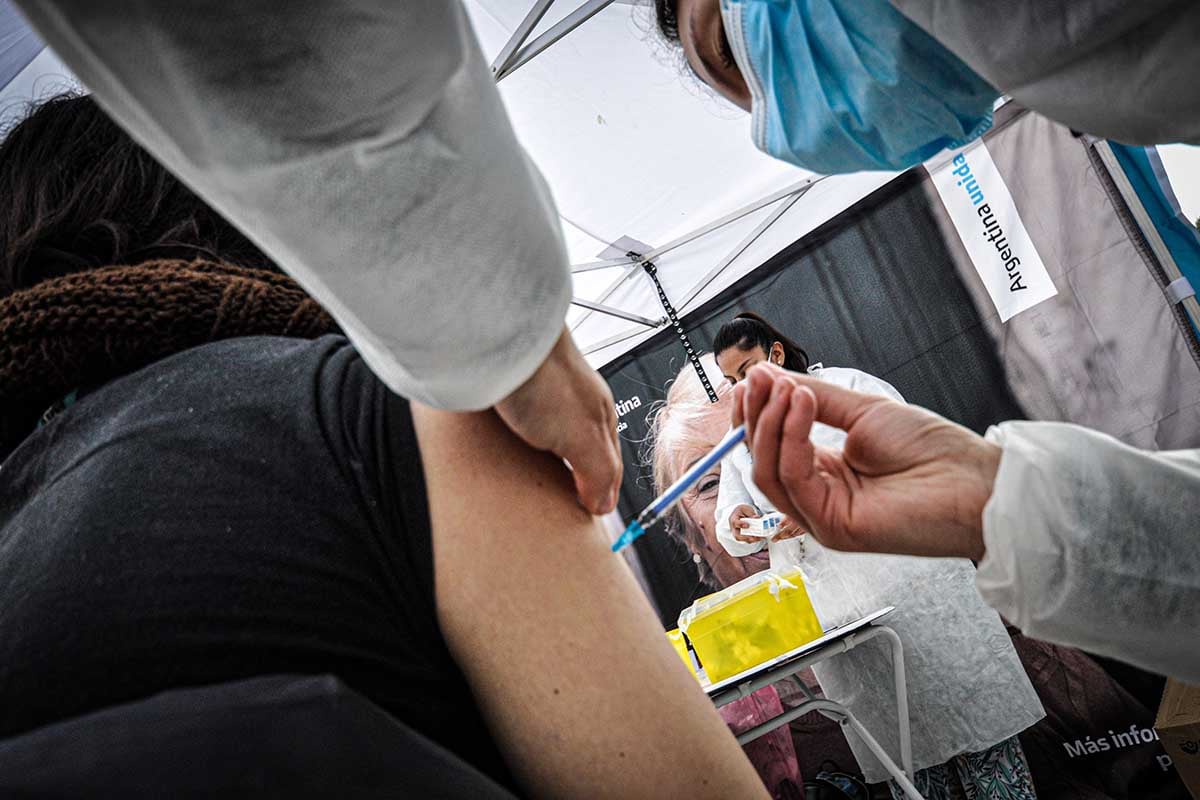 Covid-19: amplían la “vacunación libre” de segundas dosis para mayores de 30 años