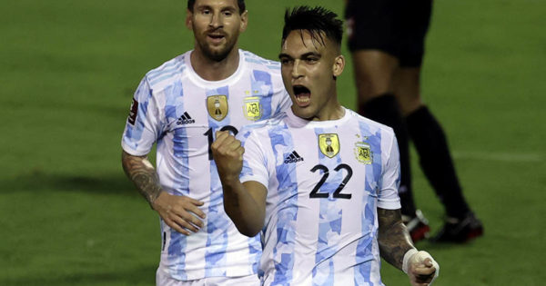 En el arranque de la triple fecha, Argentina derrotó sin problemas a Venezuela