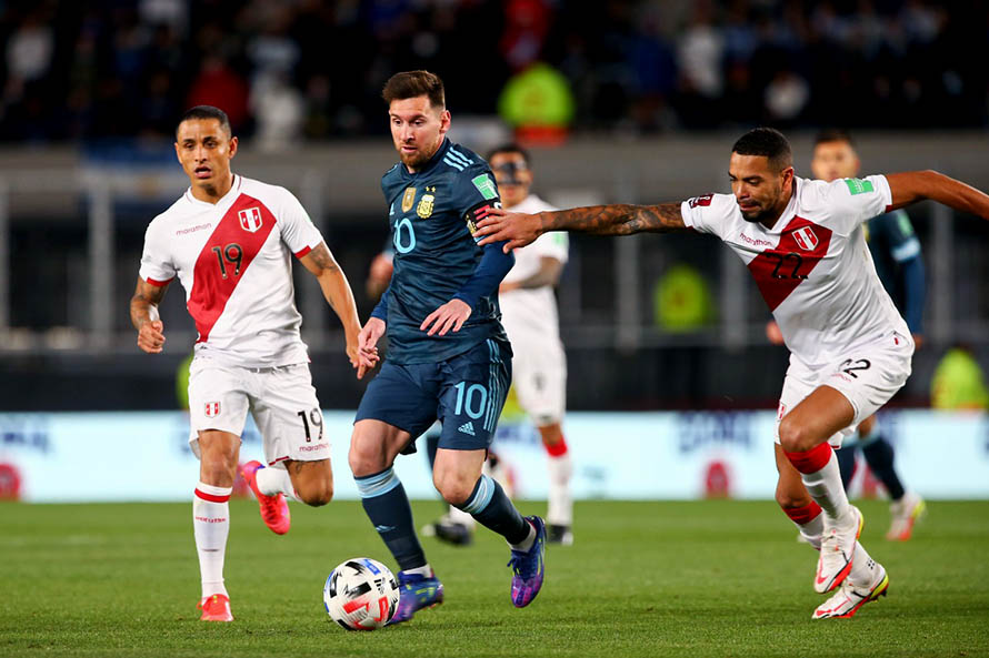 Eliminatorias: Argentina venció por la mínima a Perú en el Monumental