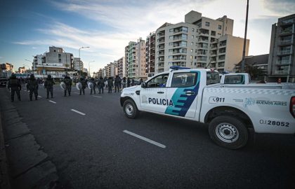 PROTESTA VOTAMOS LUCHAR OPERATIVO POLICIAL-574