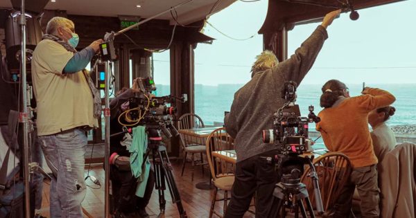 Extras que grabaron una película en Mar del Plata denuncian falta de pago