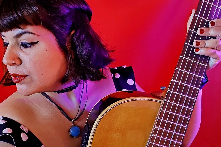 La artista marplatense Celeste González brindará un concierto en el ciclo “Camino al Amor”