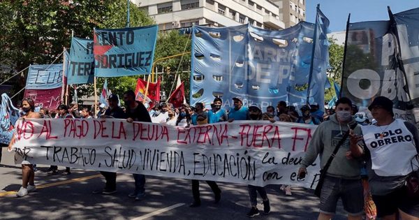Numerosa marcha en Mar del Plata contra el pago de la deuda externa y el ajuste