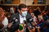 Petroleras: Montenegro presentó un amparo en contra del proyecto