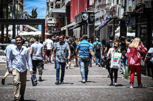 Turismo: empresarios vuelven a pedir que Larreta postergue el inicio de clases