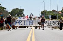 Petroleras: una protesta en Chapadmalal ante la llegada de Alberto Fernández