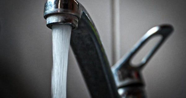 Piden un uso “responsable” del agua por obras en tres barrios