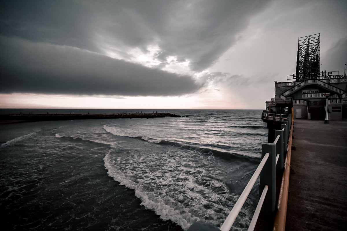Emiten un alerta por tormentas para este domingo en Mar del Plata
