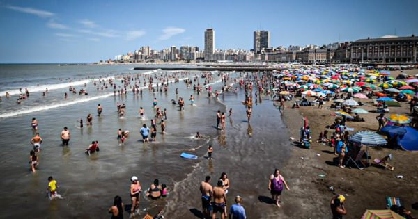 Mar del Plata superó la temperatura más alta de su historia y llegó a 42.4°C