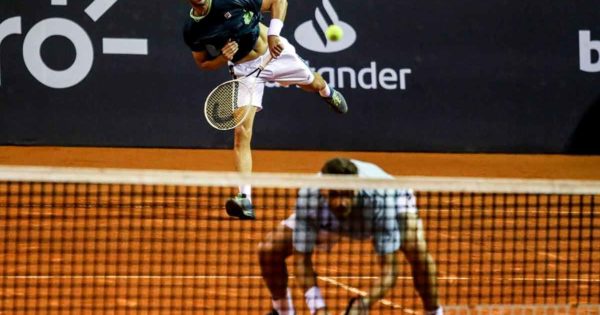 Tenis: Horacio Zeballos, eliminado en las semifinales del Río Open