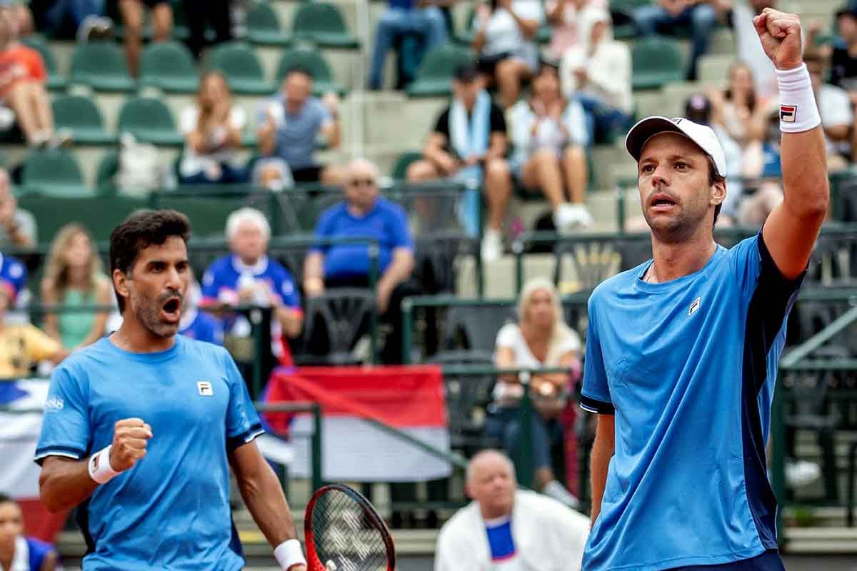 Ganó la dupla Zeballos-González y Argentina avanzó a la fase final de la Copa Davis