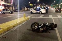Un adolescente herido tras un choque entre un auto y una moto