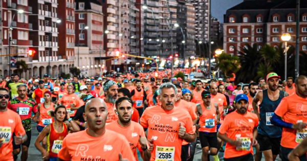 Más de 9 mil personas corren este domingo el Medio Maratón de Mar del Plata