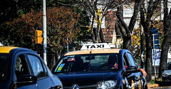 Uber en Mar del Plata: taxistas “en alerta” ante un cambio en la postura oficial