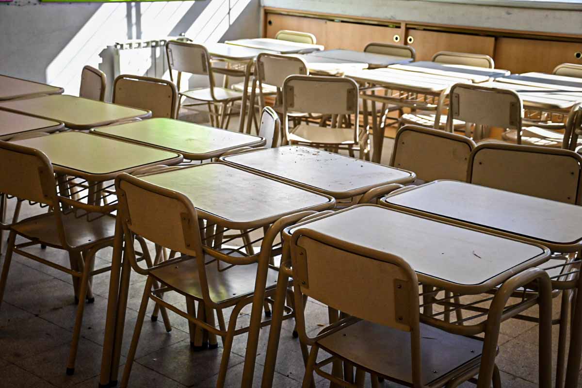 Colegios privados con subvención estatal tendrán topes al aumento de cuotas