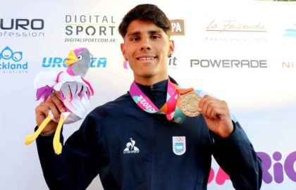 Facundo Dolce medalla dorada en beach handball foto prensa Juegos Suramericanos de la Juventud