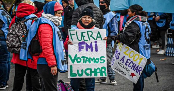 Marcha de organizaciones en Mar del Plata para que el gobierno “rompa con el FMI”