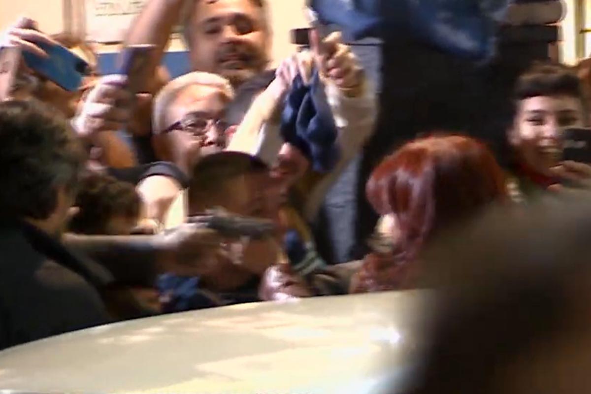 Ya son tres las personas detenidas por el atentado contra Cristina Kirchner