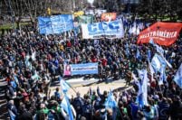 Ataque contra Cristina: masiva marcha de gremios y organizaciones en Mar del Plata