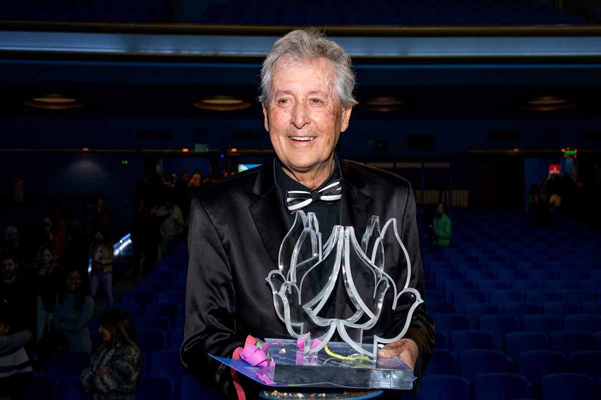 Carlos Román obtuvo el Premio Enrique mayor 2022