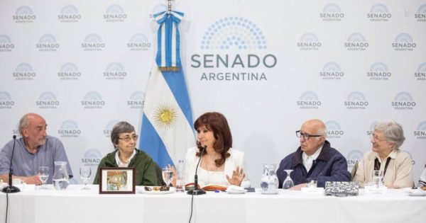 Tras el atentado, habló Cristina Kirchner: “Estoy viva por Dios y la Virgen”