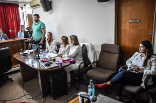 Caso Gianelli: empezó el nuevo juicio contra la docente Analía Schwartz