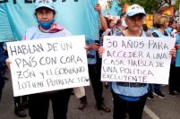 Una protesta por un bono “sin exclusiones” y contra “los desalojos por tierra y vivienda”