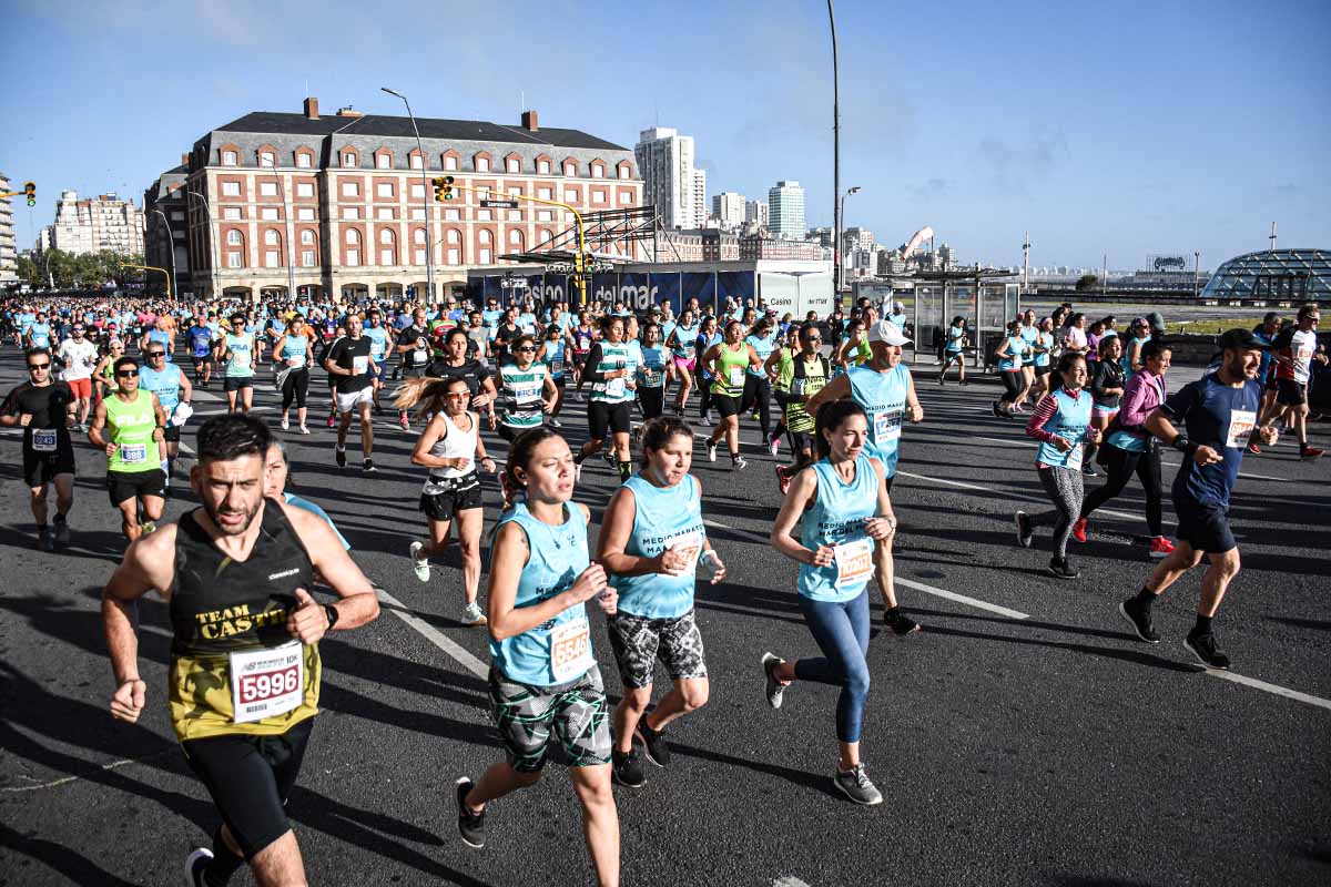 Habrá cortes de tránsito y cambios en los colectivos por el Medio Maratón