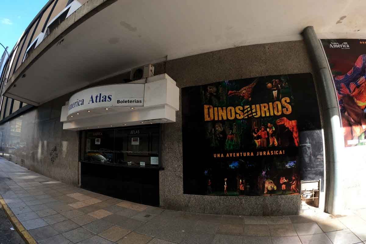 Dinosaurios, una aventura jurásica”, una obra de teatro para la familia -  Noticias de Mar del Plata