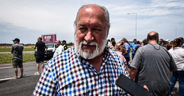 Taxistas le responden a Montenegro: “Mar del Plata está infectada de autos ilegales”