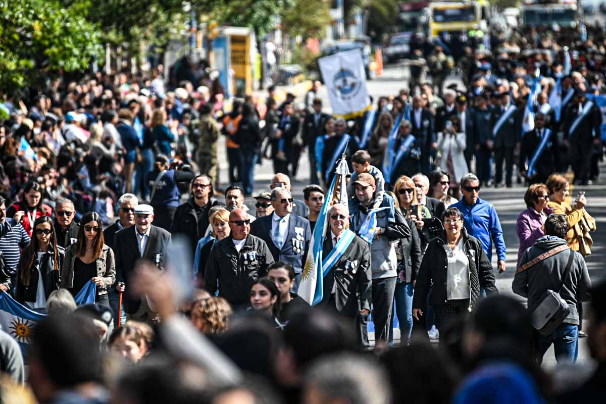 Malvinas, 41 años: otro emotivo acto y desfile en el centro Mar del Plata