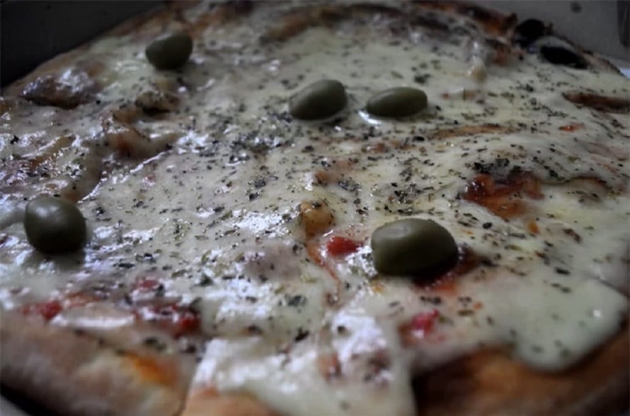 Con descuentos, llega “La noche de la pizza y la empanada” a Mar del Plata