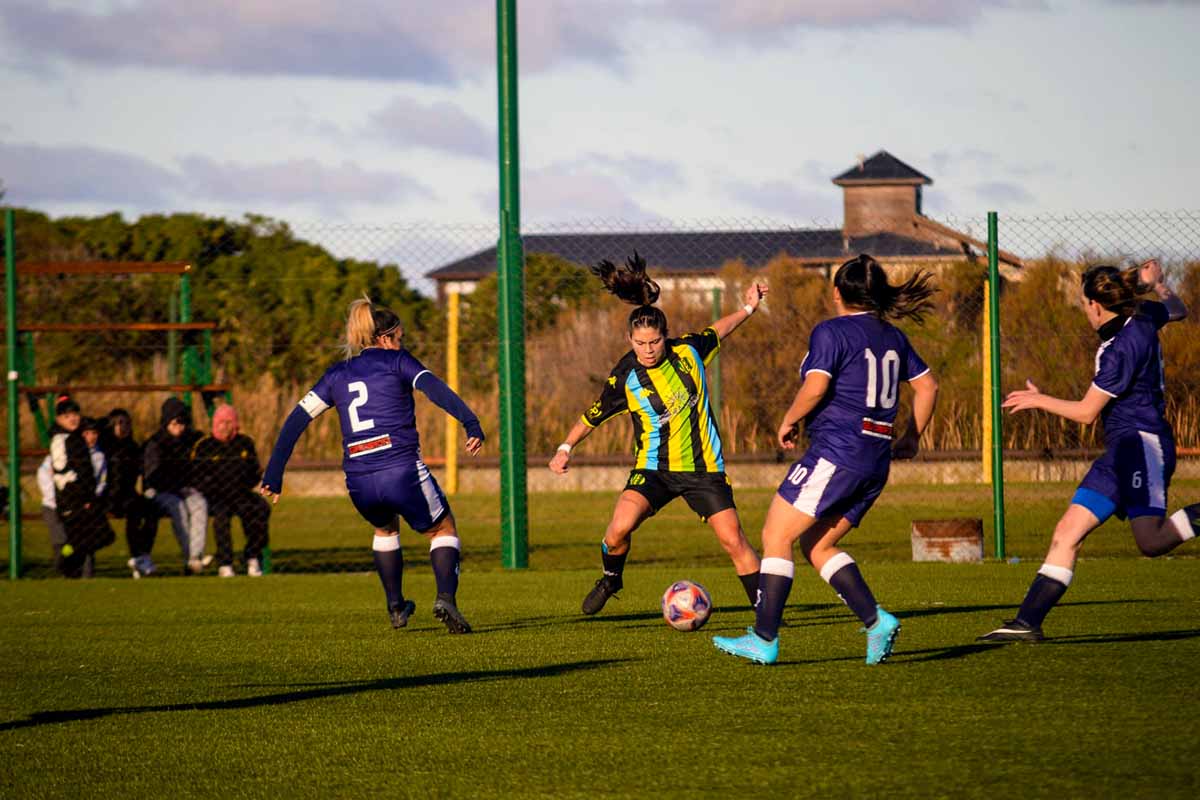 Fútbol femenino: Aldosivi volvió a golear y ya piensa en los playoffs