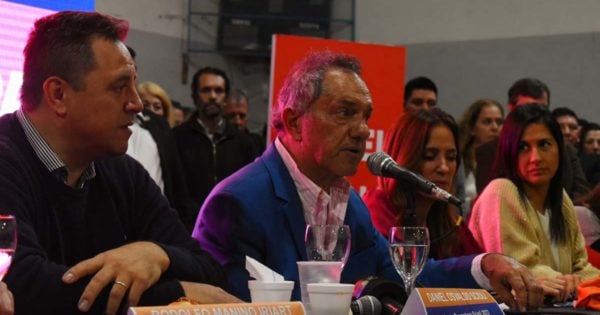 Elecciones: Scioli y Tolosa Paz “promovieron” sus candidaturas junto a Iriart
