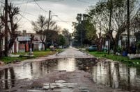 Agua en las casas y cloacas rebalsadas: así se viven las tormentas en el barrio Libertad