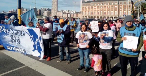 Con una protesta, reclaman avances en la causa por la muerte de Alejandro Sánchez