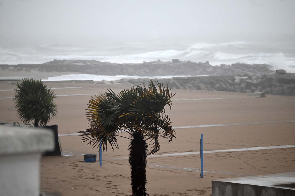 Sigue el frío y emiten un alerta por vientos fuertes en Mar del Plata