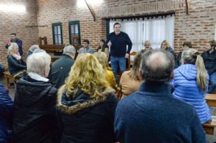 Montenegro en campaña, con reuniones vecinales: “Hay mucho por hacer en los barrios”