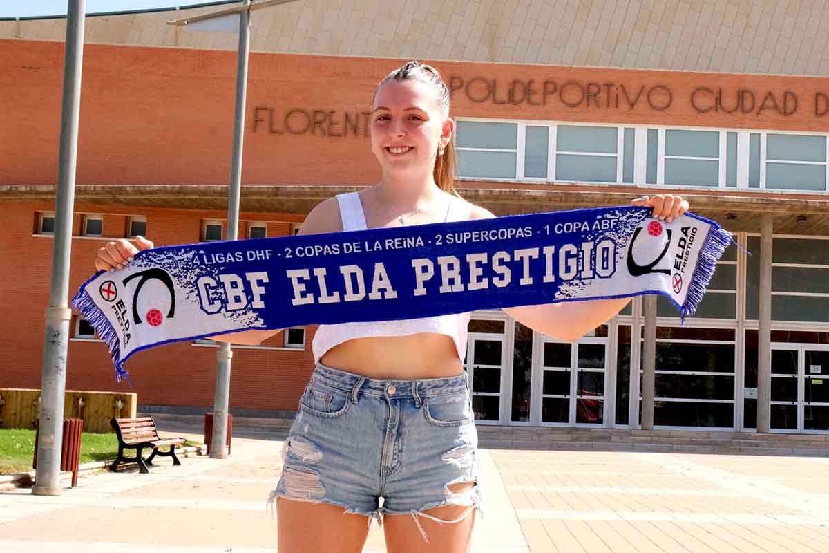 Handball: Sofía Rivadeneira tendrá su primera experiencia en el exterior