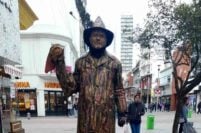 Artista callejero marplatense busca apoyo para participar de un festival internacional