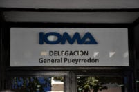 Conflicto entre IOMA y las clínicas: funcionarios judiciales piden “reuniones urgentes”